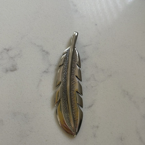 Ralph Lauren, Silver Feather Pendant - Picture 12 of 12